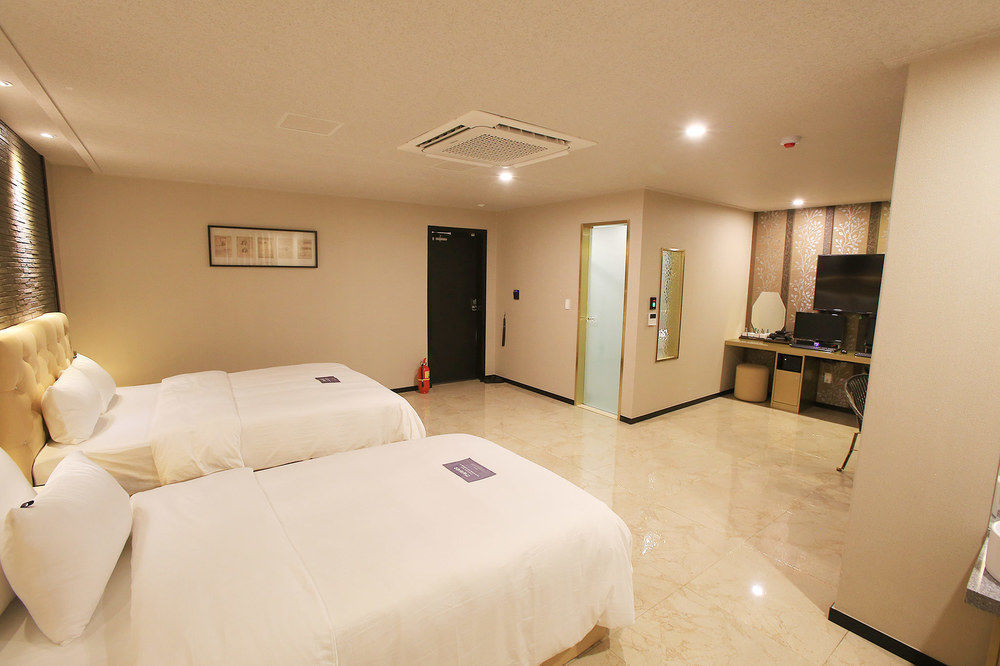 Sillim Hotel Urban Seoul Bagian luar foto